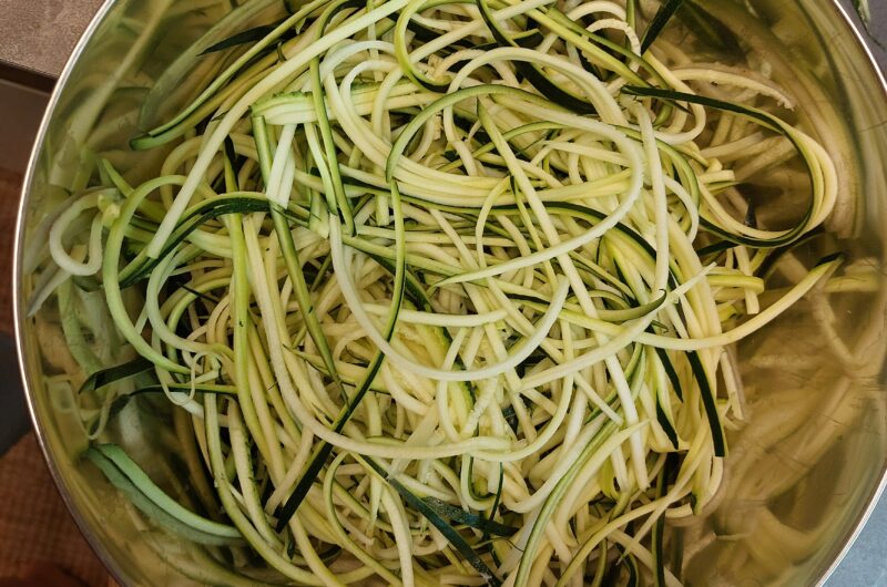 Bolognese mit Zucchini Spaghetti